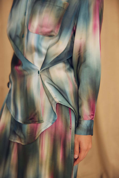 Close-up of Printed ECOVERO Viscose Oversized Shirt in vibrant colors with stylish drape and detailing.