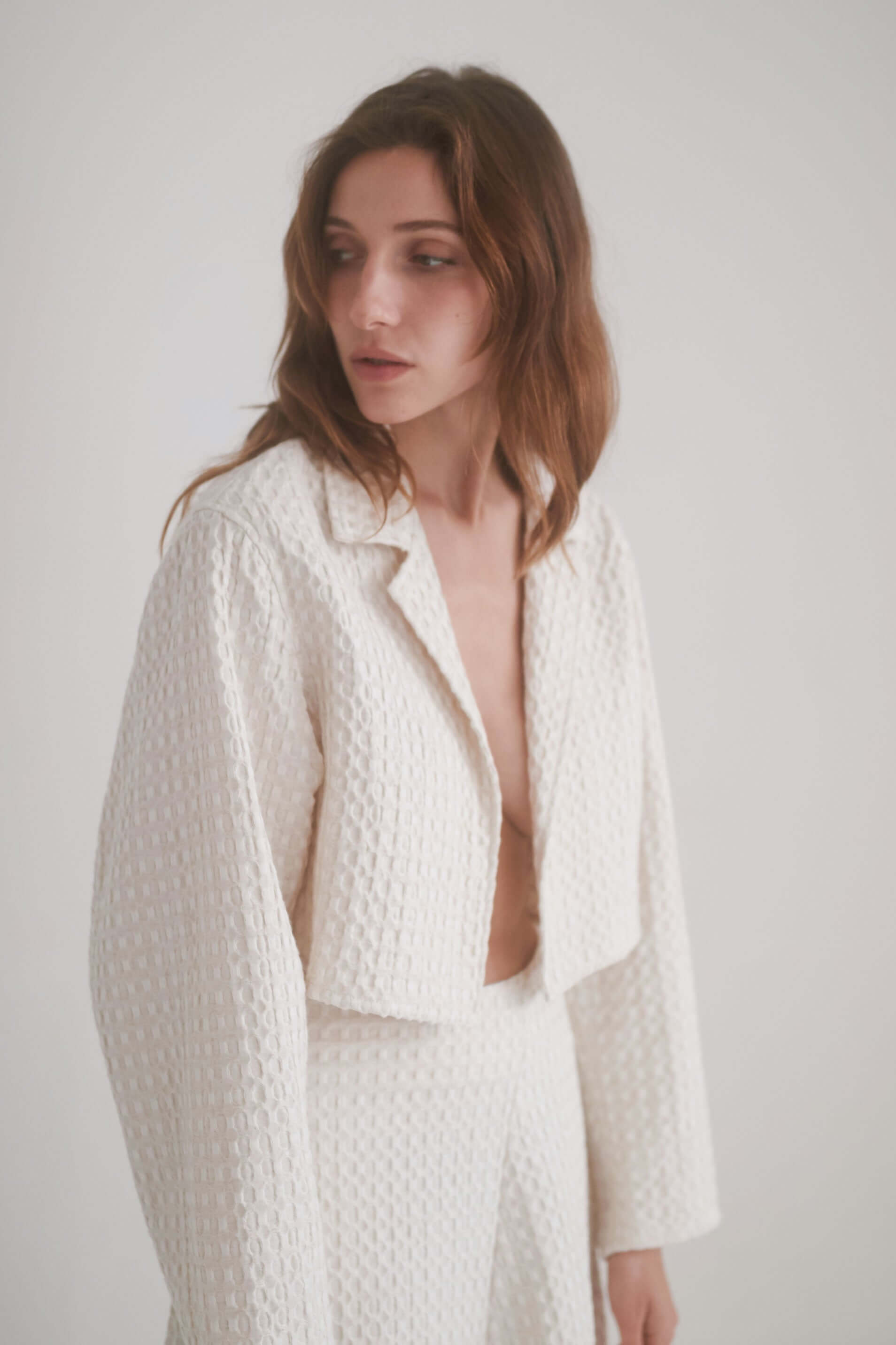 ECRU WAFFLE CROP JACKET | COSSAC