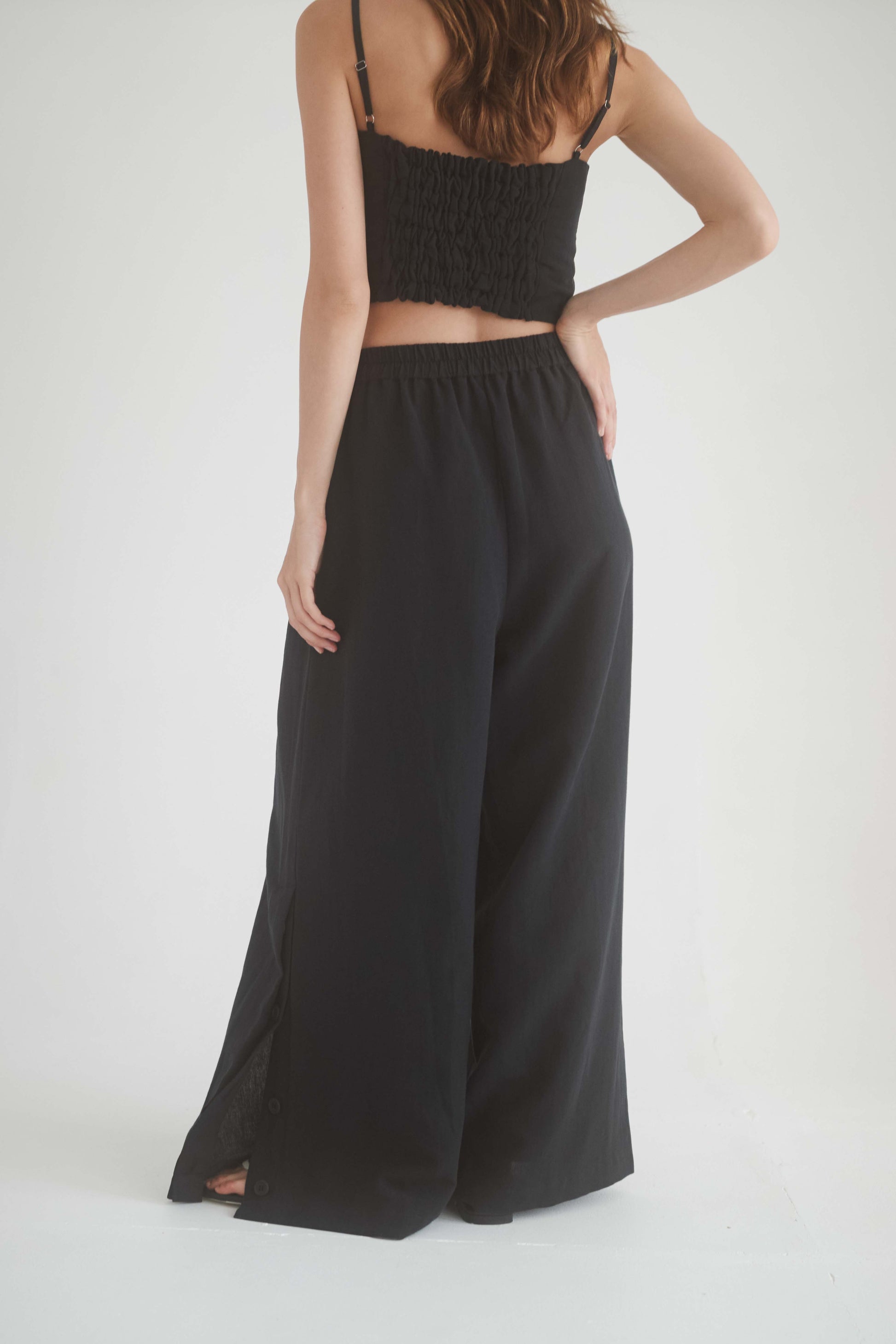 BLACK WIDE TROUSERS | COSSAC